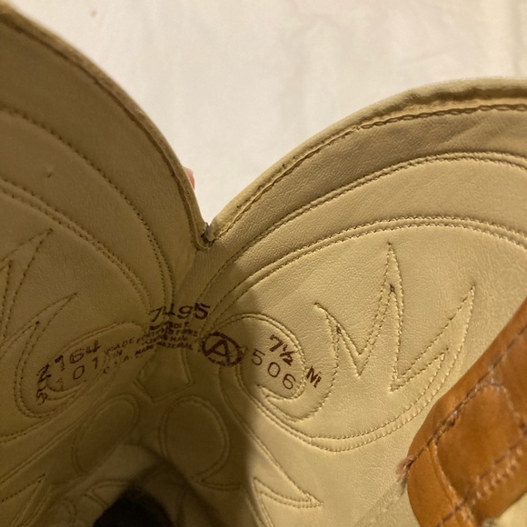 Dingo Vintage Glazed Rust Embroidered Heeled Western Boots - Picture 14 of 16